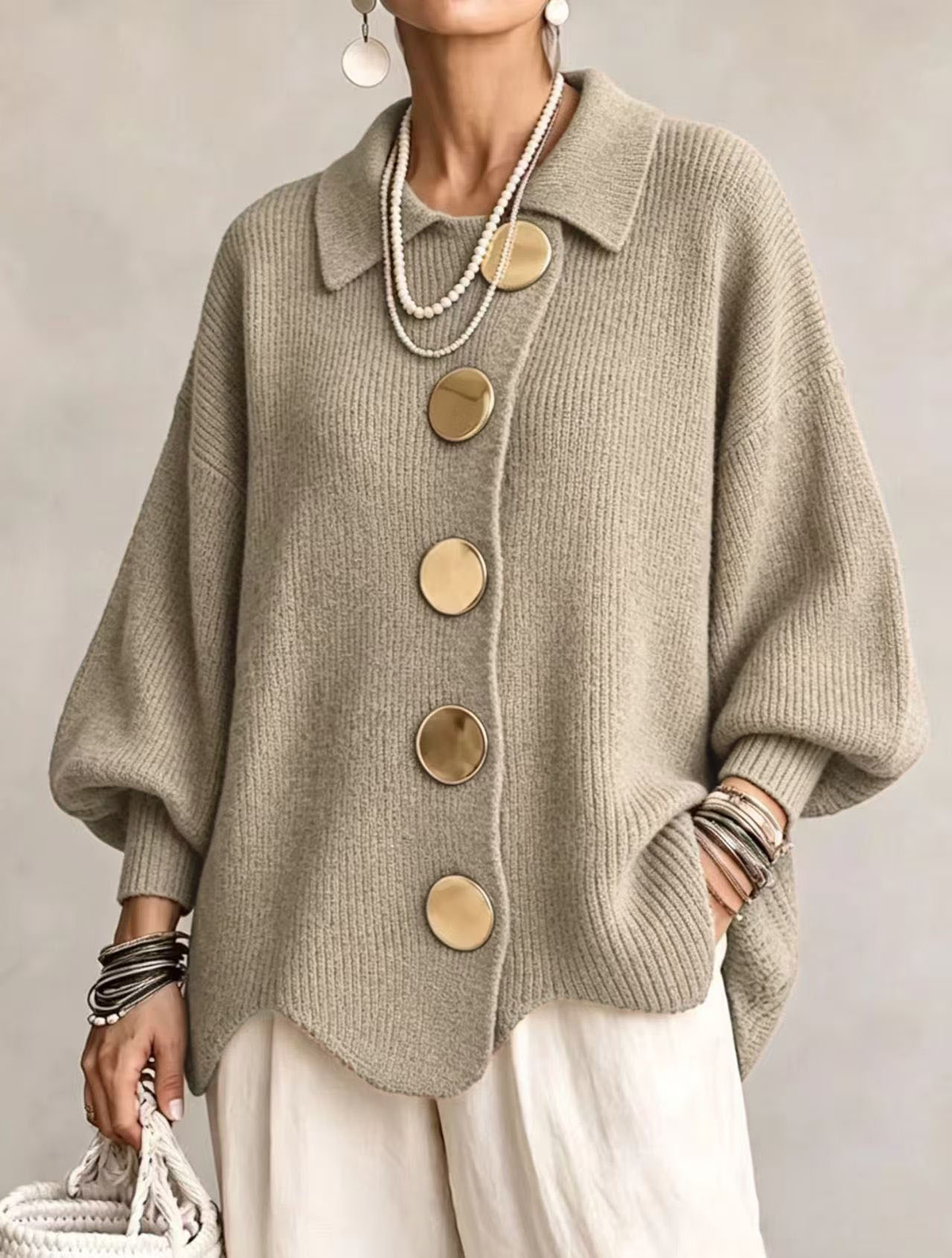 Clara™ | Cárdigan Oversize con Cuello y Botones Dorados