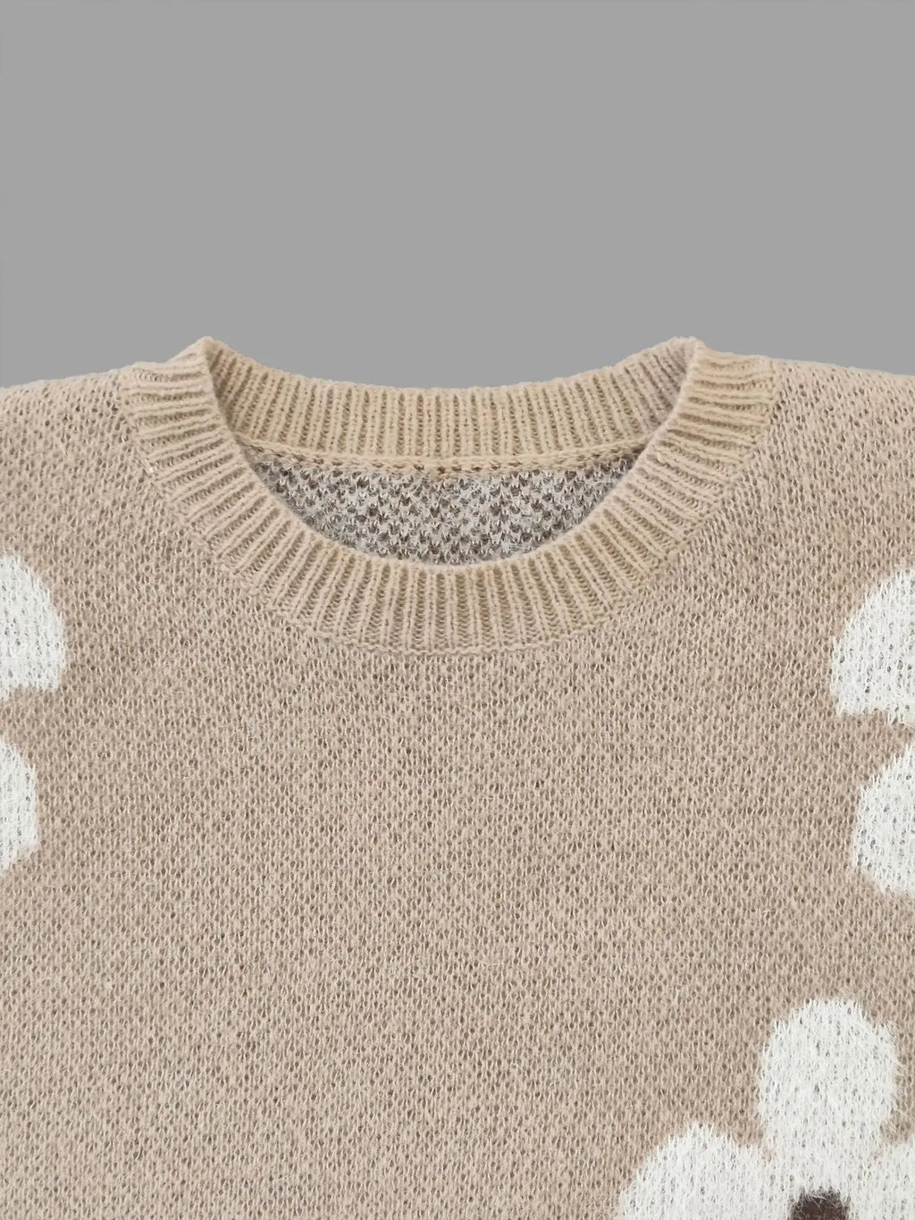 Dalia™ | Jersey de Punto con Flores Bordadas
