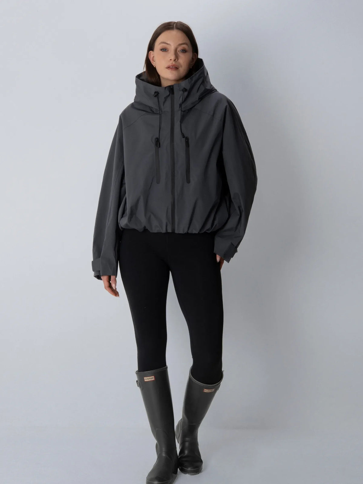 Chaqueta impermeable oversize y de talla única con tecnología STM-TEX™.