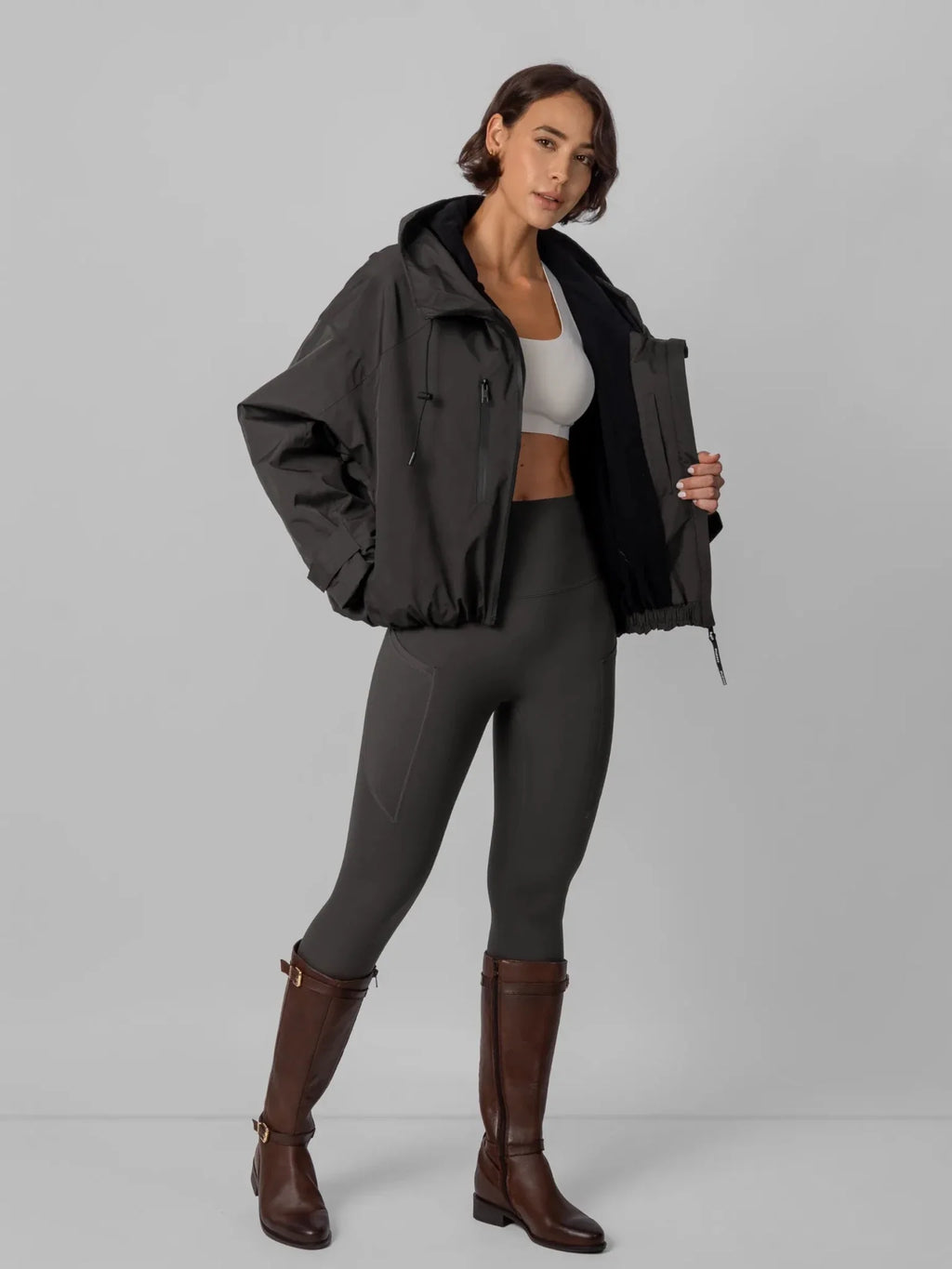 Chaqueta impermeable oversize y de talla única con tecnología STM-TEX™.