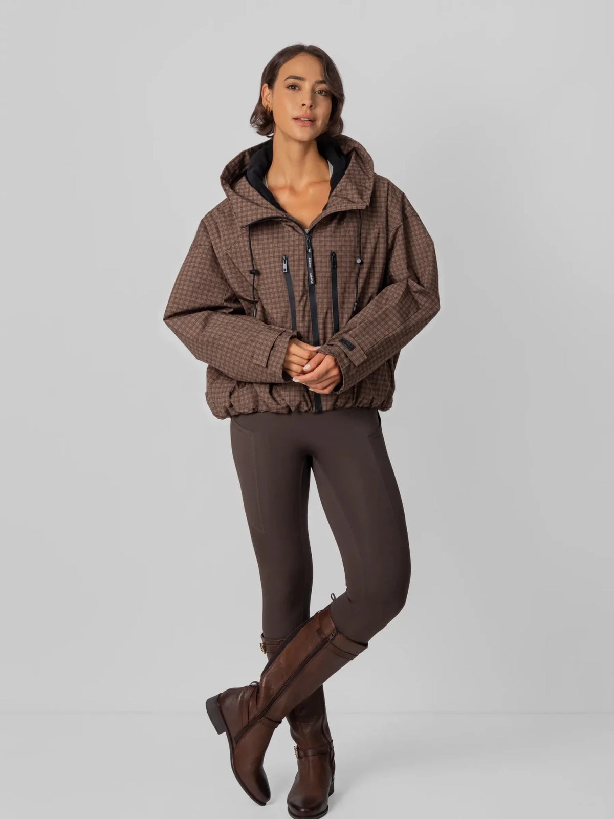 Chaqueta impermeable oversize y de talla única con tecnología STM-TEX™.